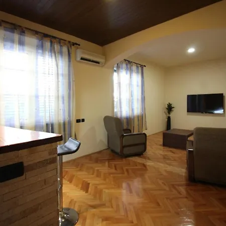 Center1 Villa