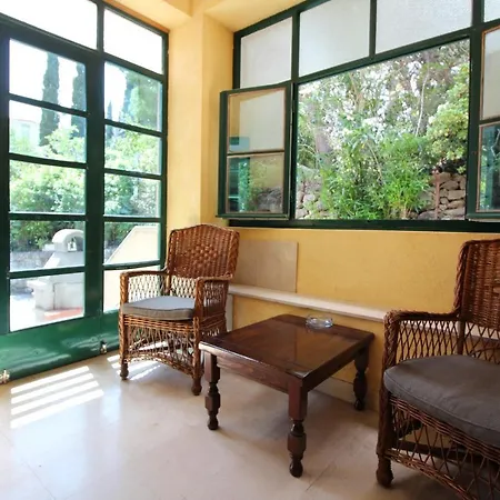 Center1 Villa *