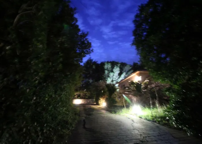 Villa Center1